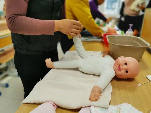 临海市人力社保局举办育婴师培训班 助推行业扶贫，提升母婴生活护理水平